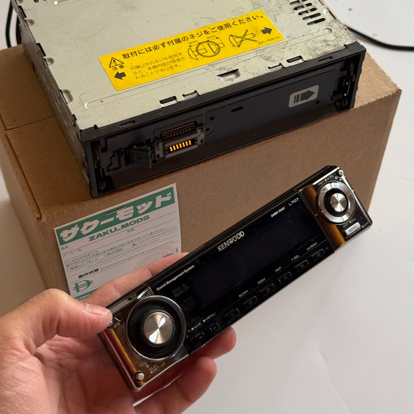 Kenwood L707 car radio