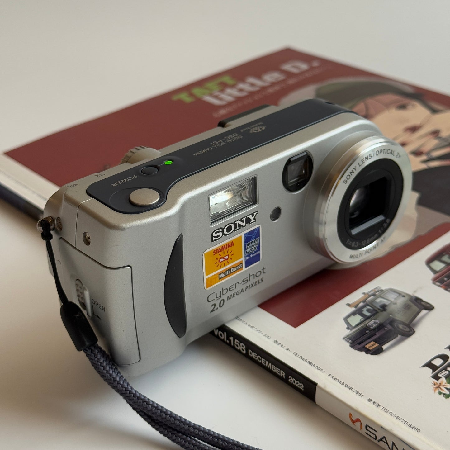 Sony DSC-P51 Digital camera