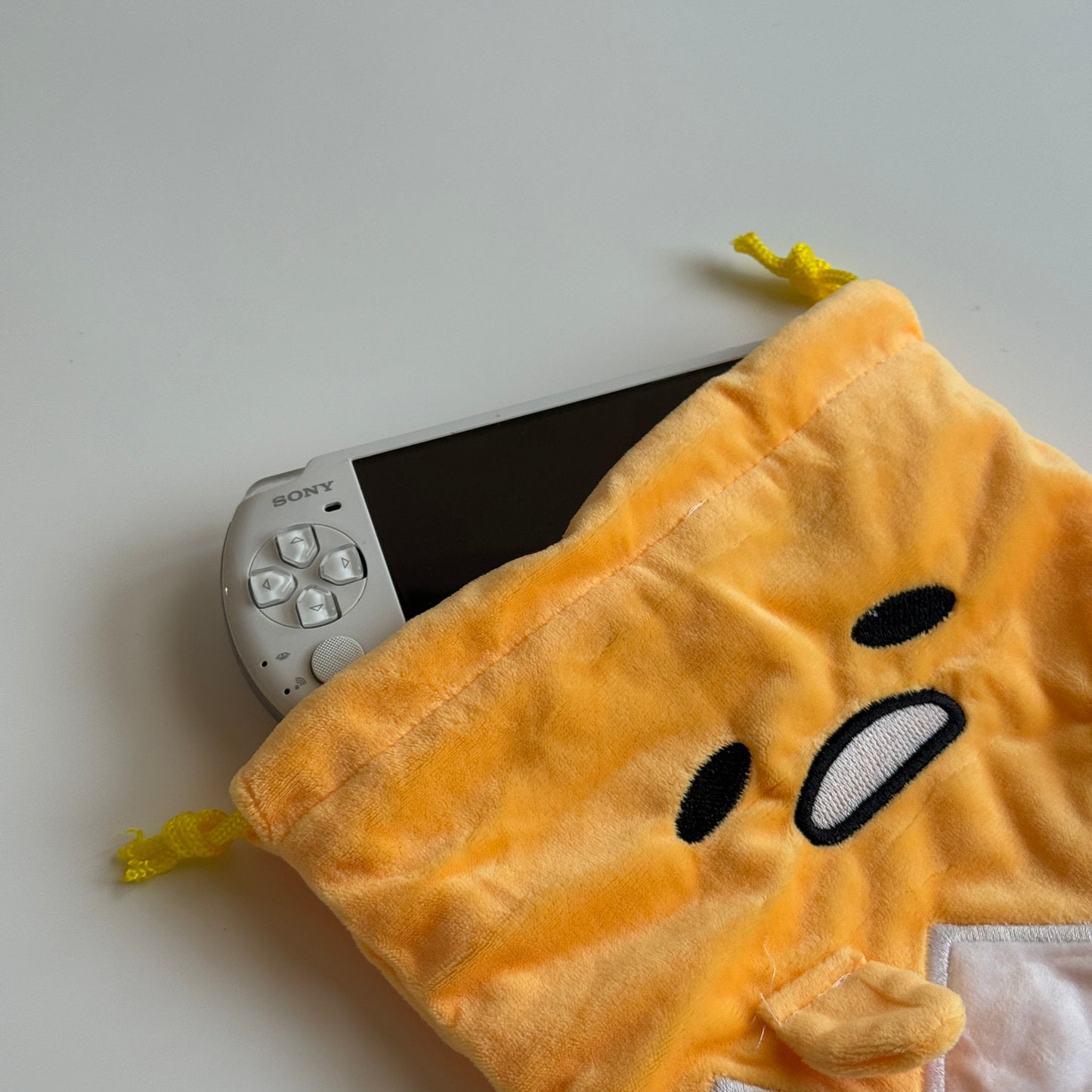 Gudetama pouch