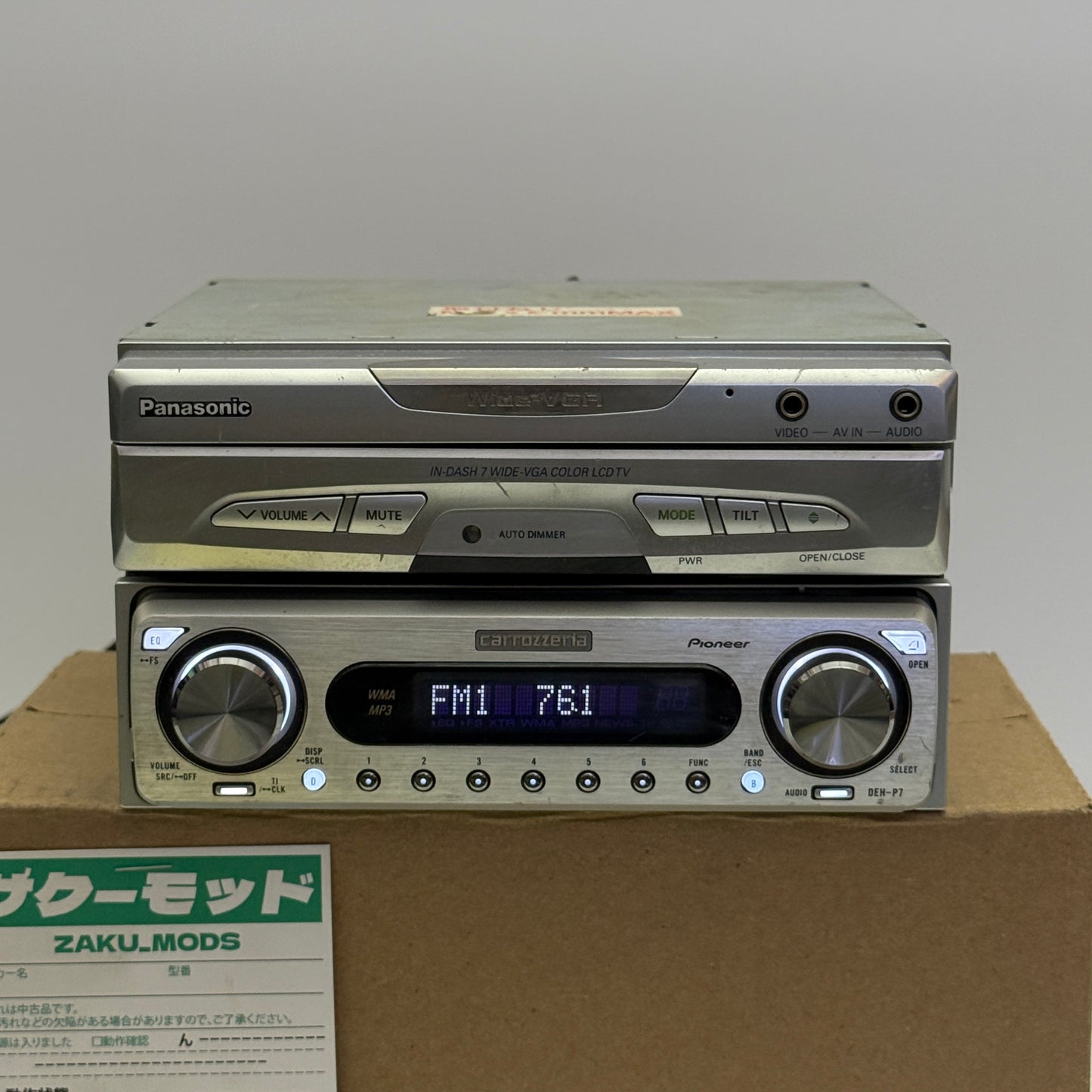 Panasonic + Carrozzeria DEH-P7 pop out screen car radio