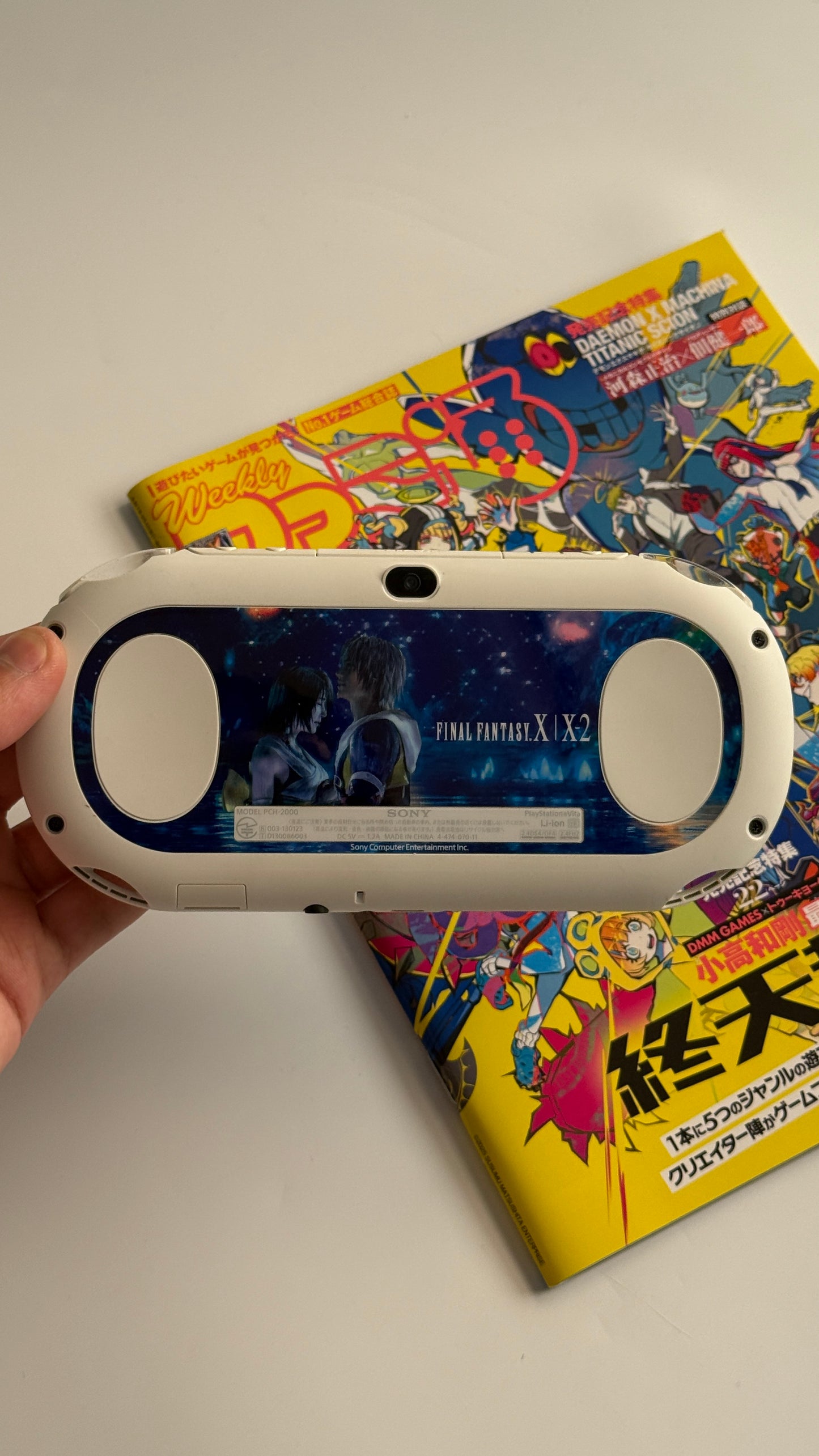 PS vita 2000 Final Fantasy X special edition
