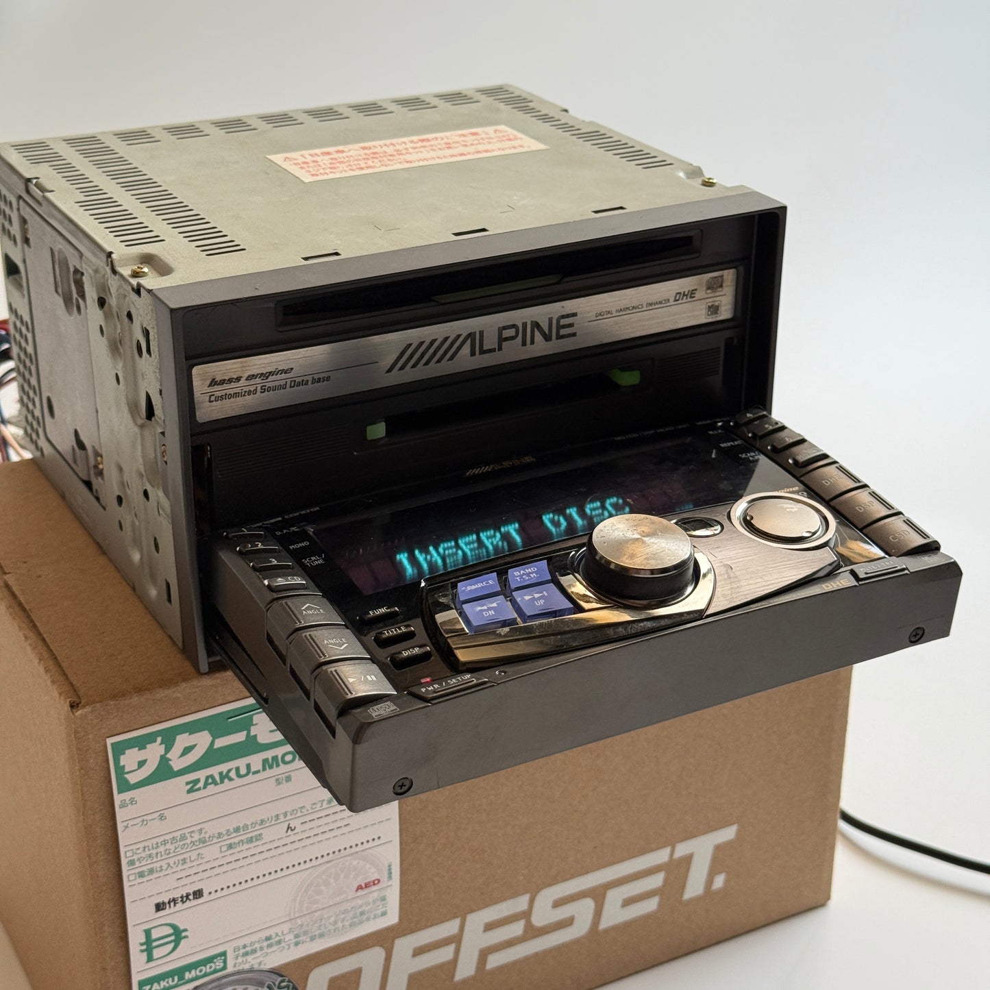 Alpine MDA-W933J car radio