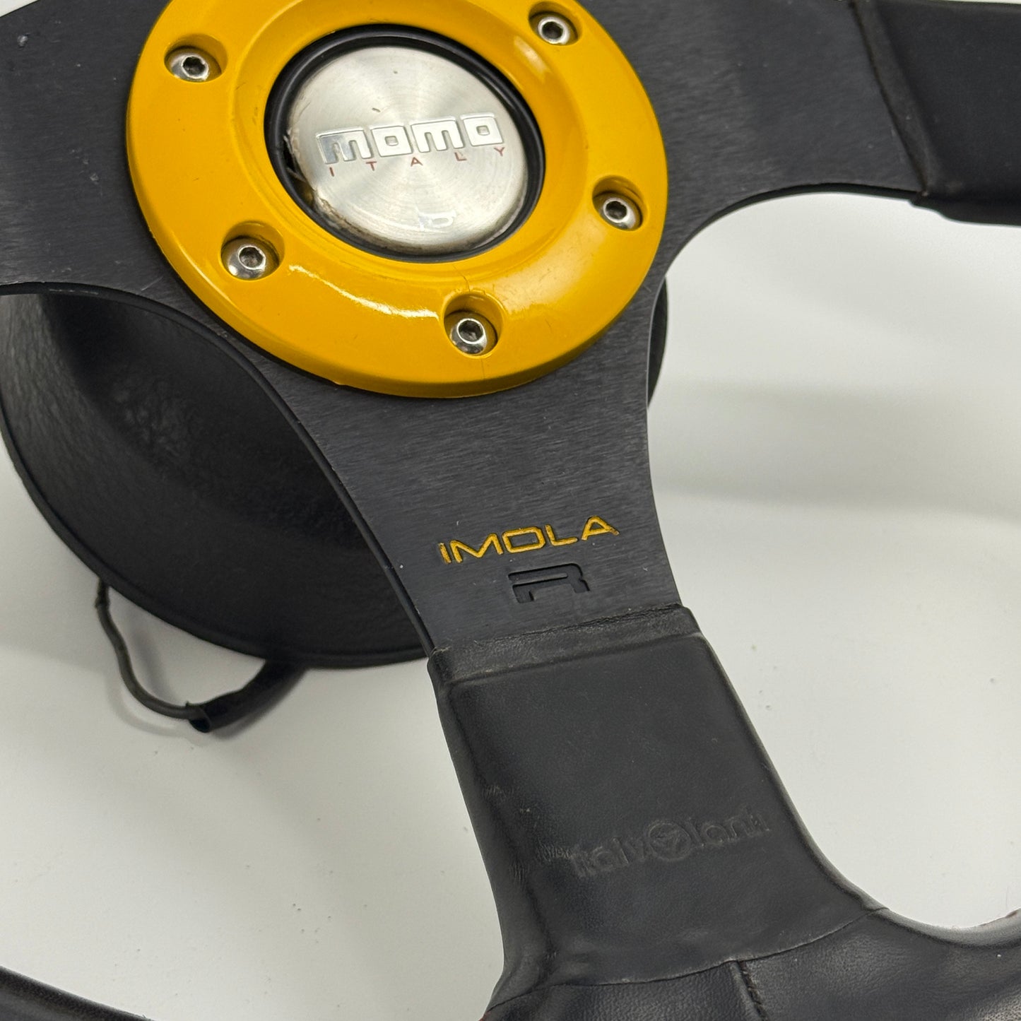 Momo IMOLA-R steering wheel (black/yellow)
