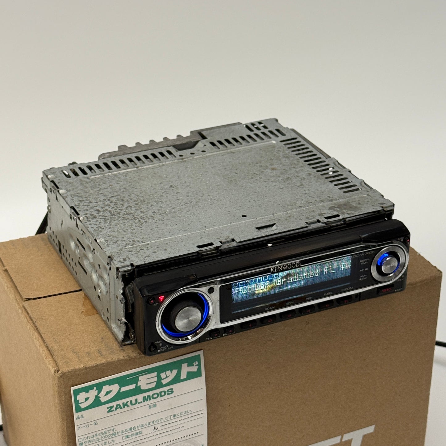 Kenwood KDC-W7103 single din car radio