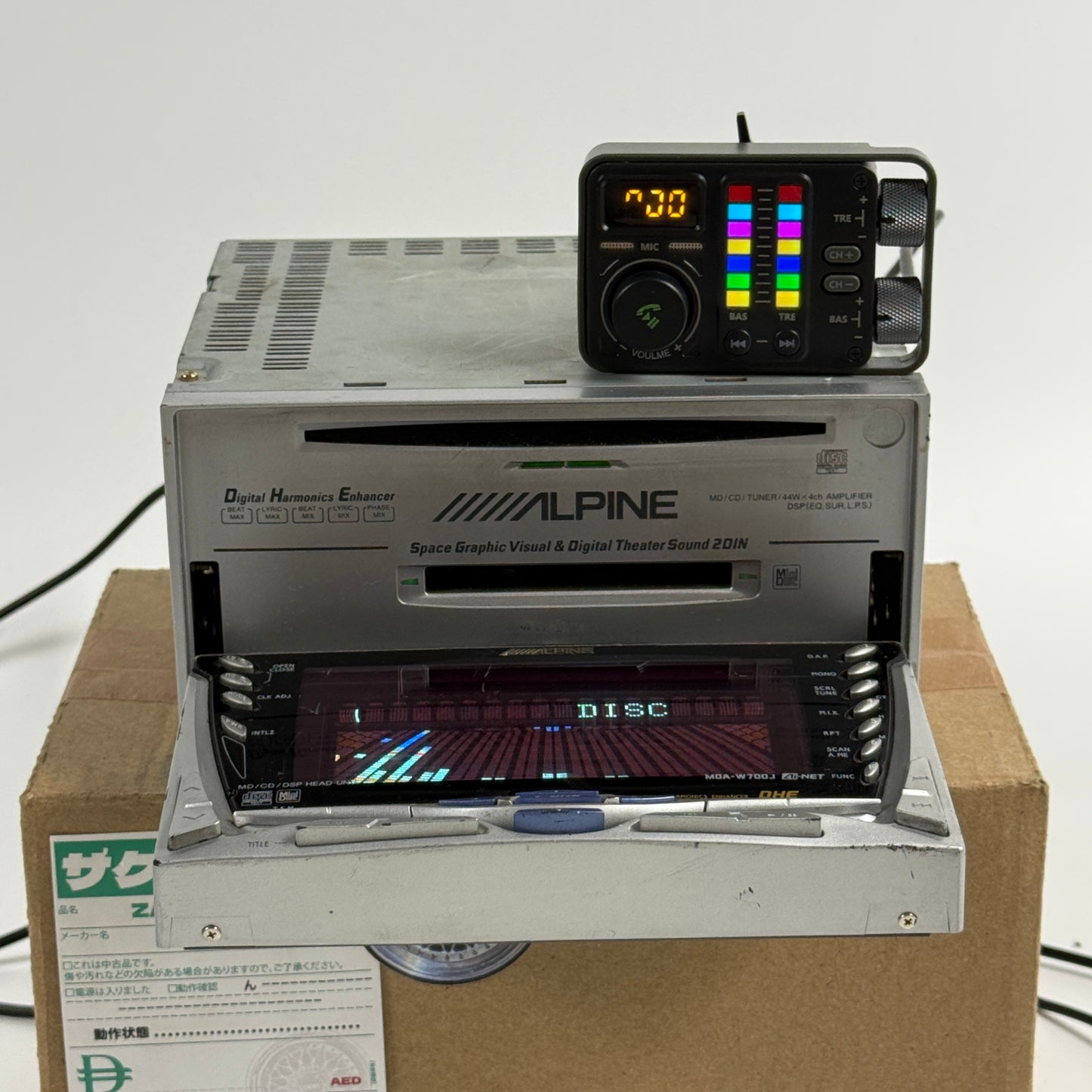Alpine MDA-W700J car radio