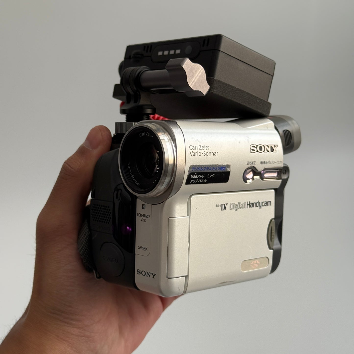 Tapeless Sony Handycam DCR-TRV22