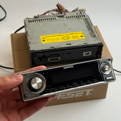 Kenwood U717 car radio