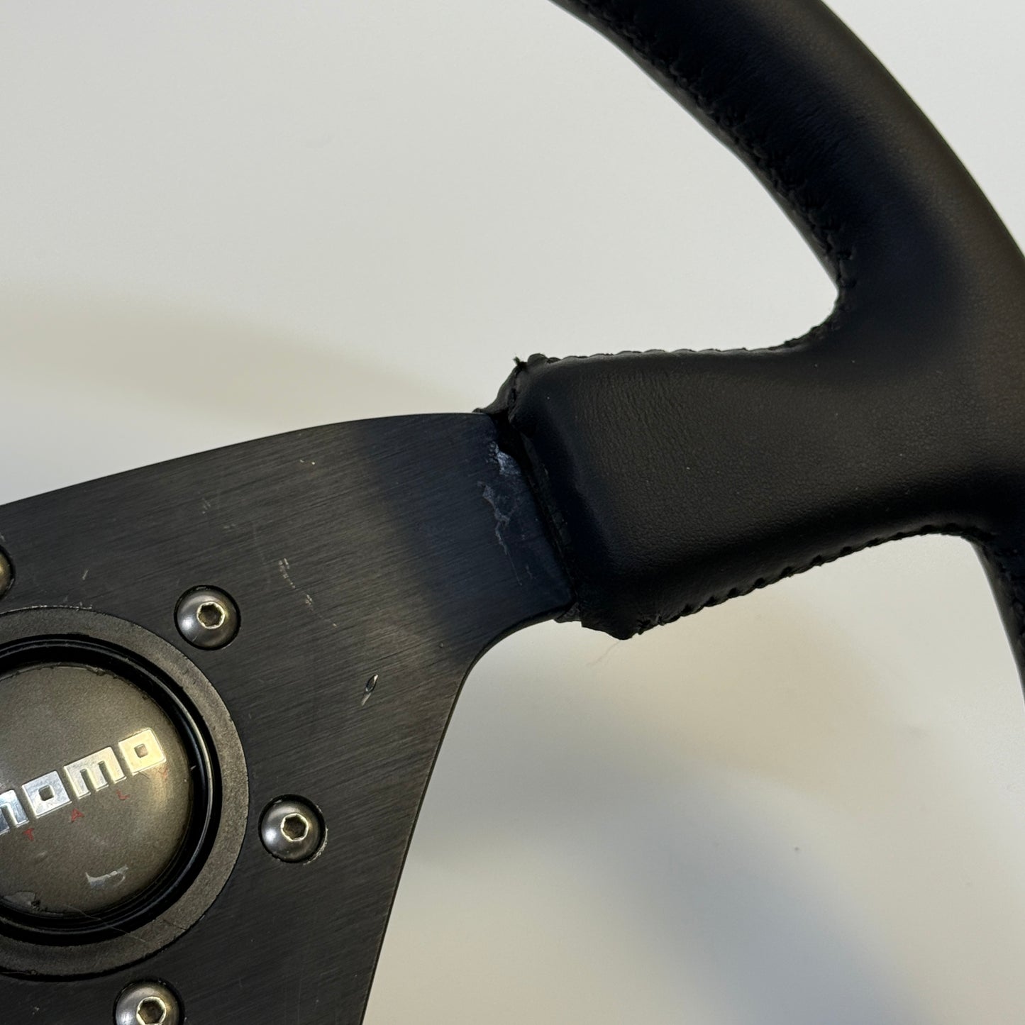 Momo steering wheel (black/black)