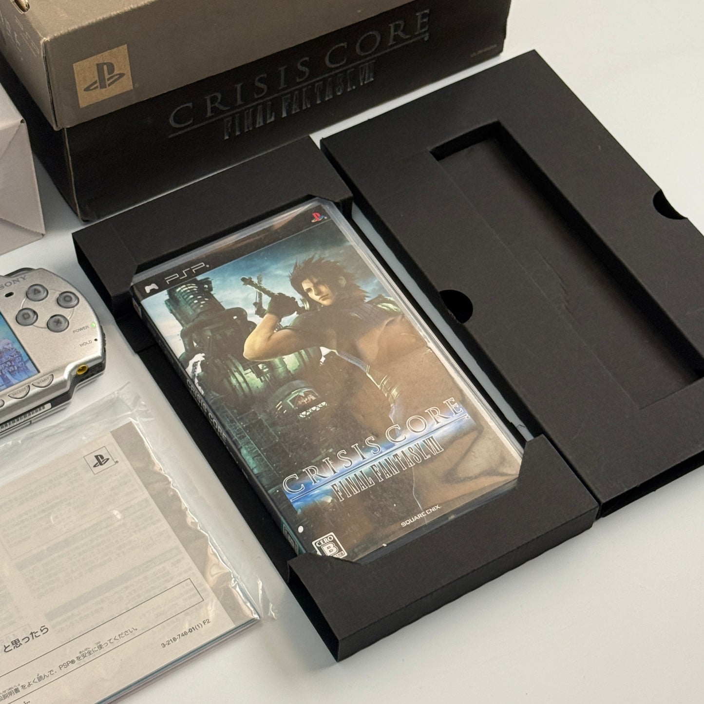 PSP3000 FF Crisis core edition