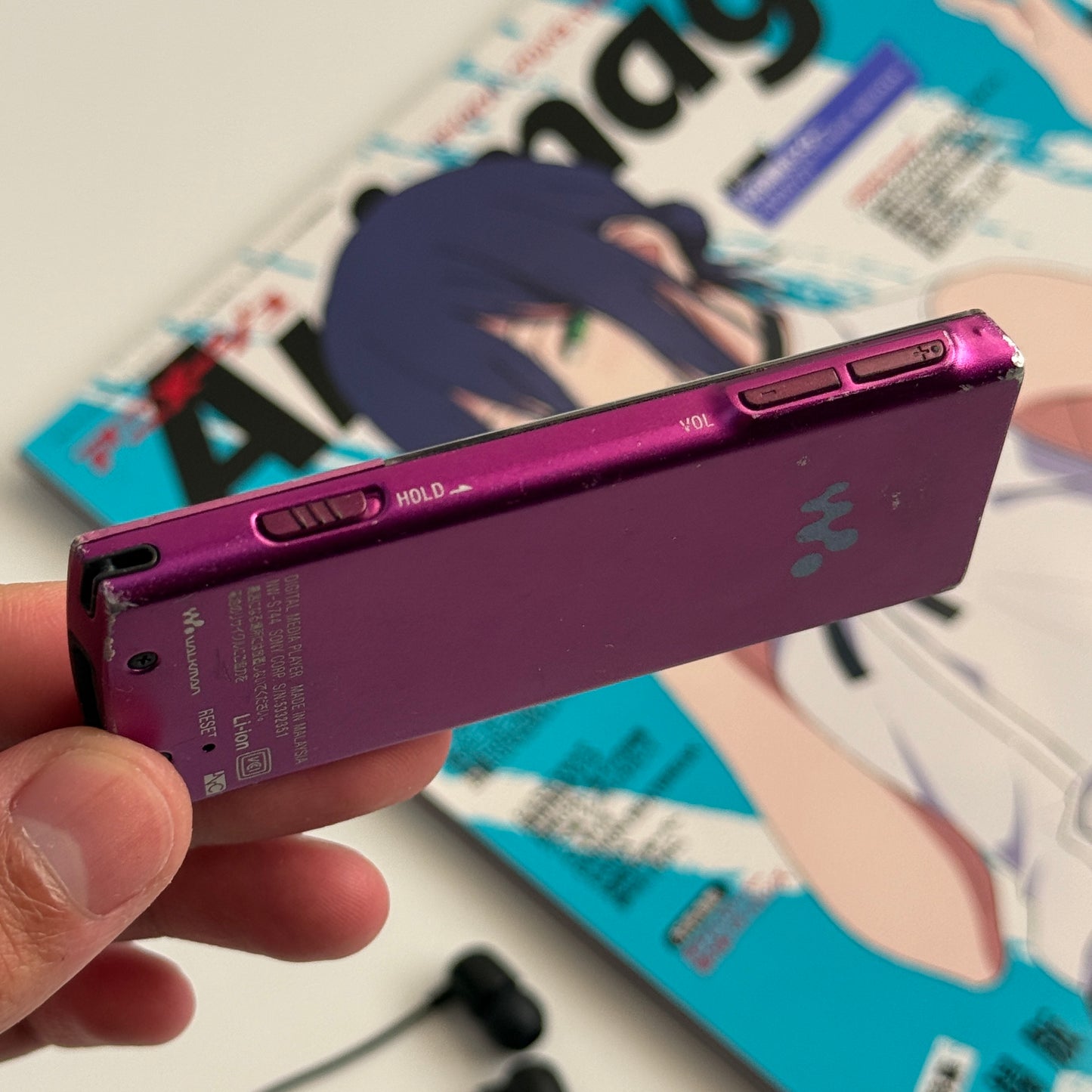 Sony Walkman NW-S744 MP3 player (purple) (2)