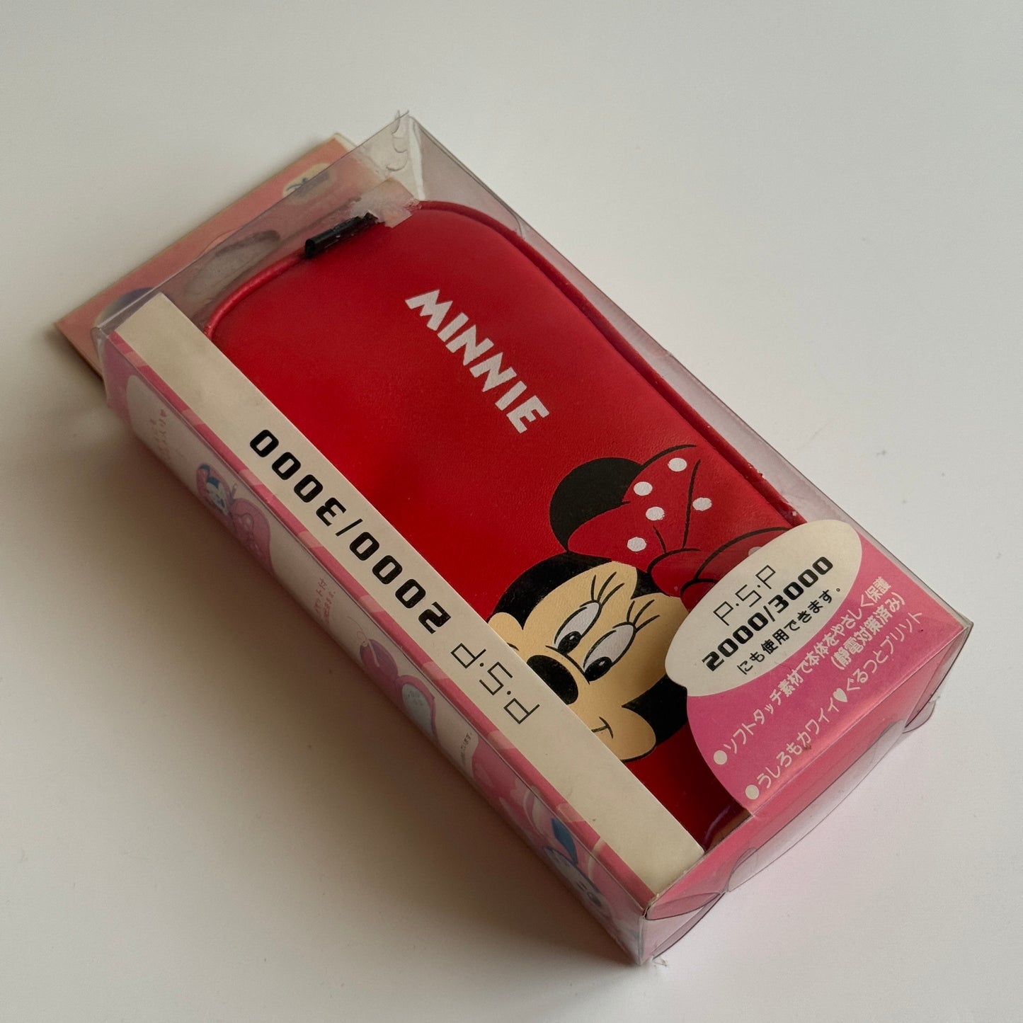 Minnie Mouse Carrying case