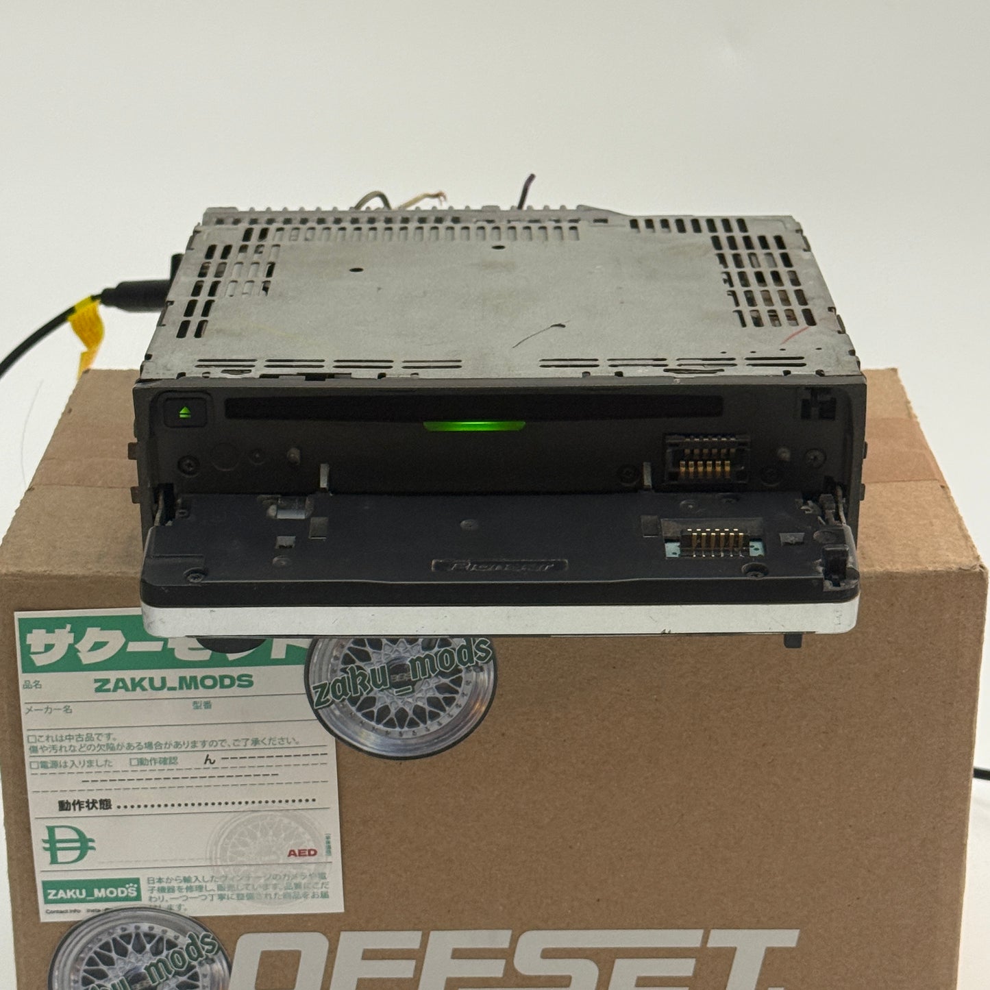 Pioneer Carrozzeria DEH-P7450MP single din car radio