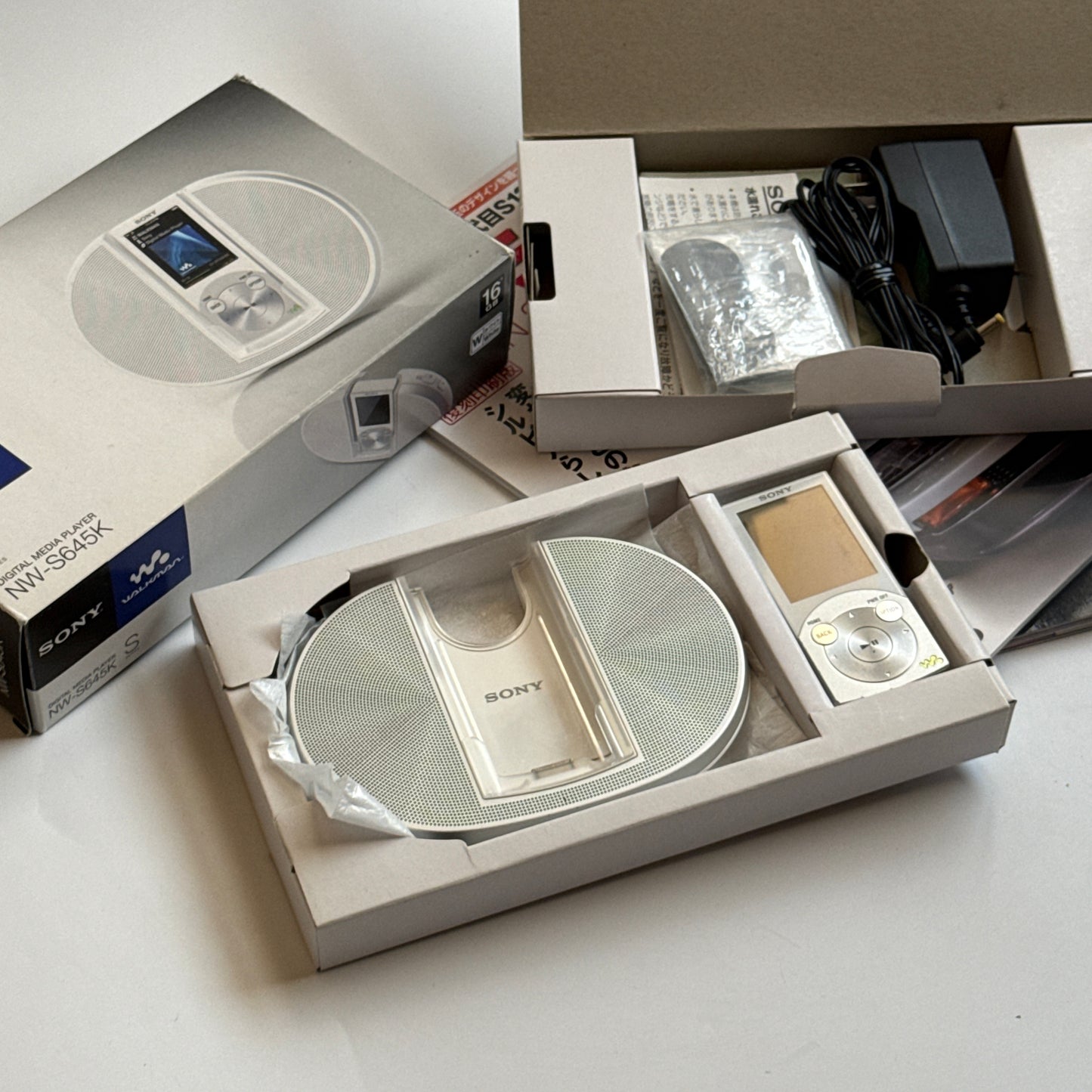 Sony Walkman NW-S645 MP3 player (in box)