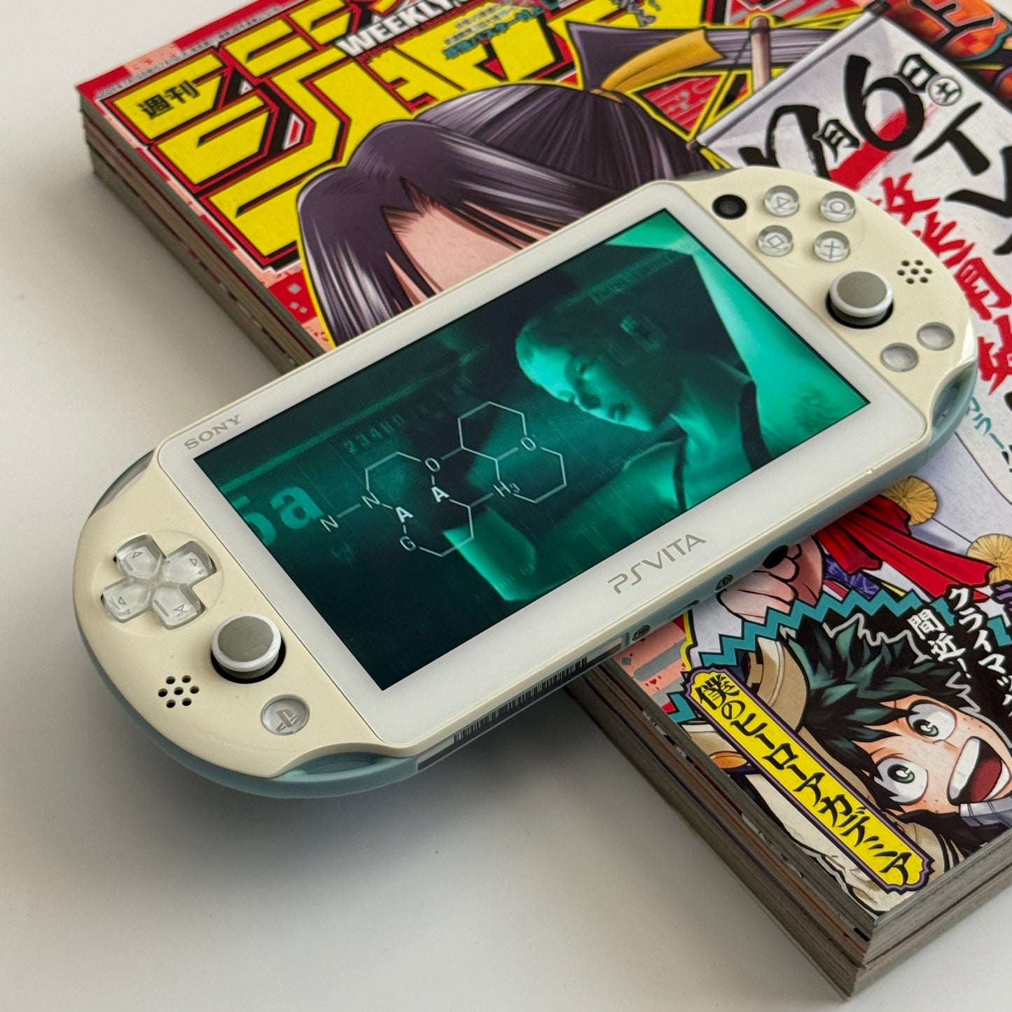 PS vita 2000 (slim)