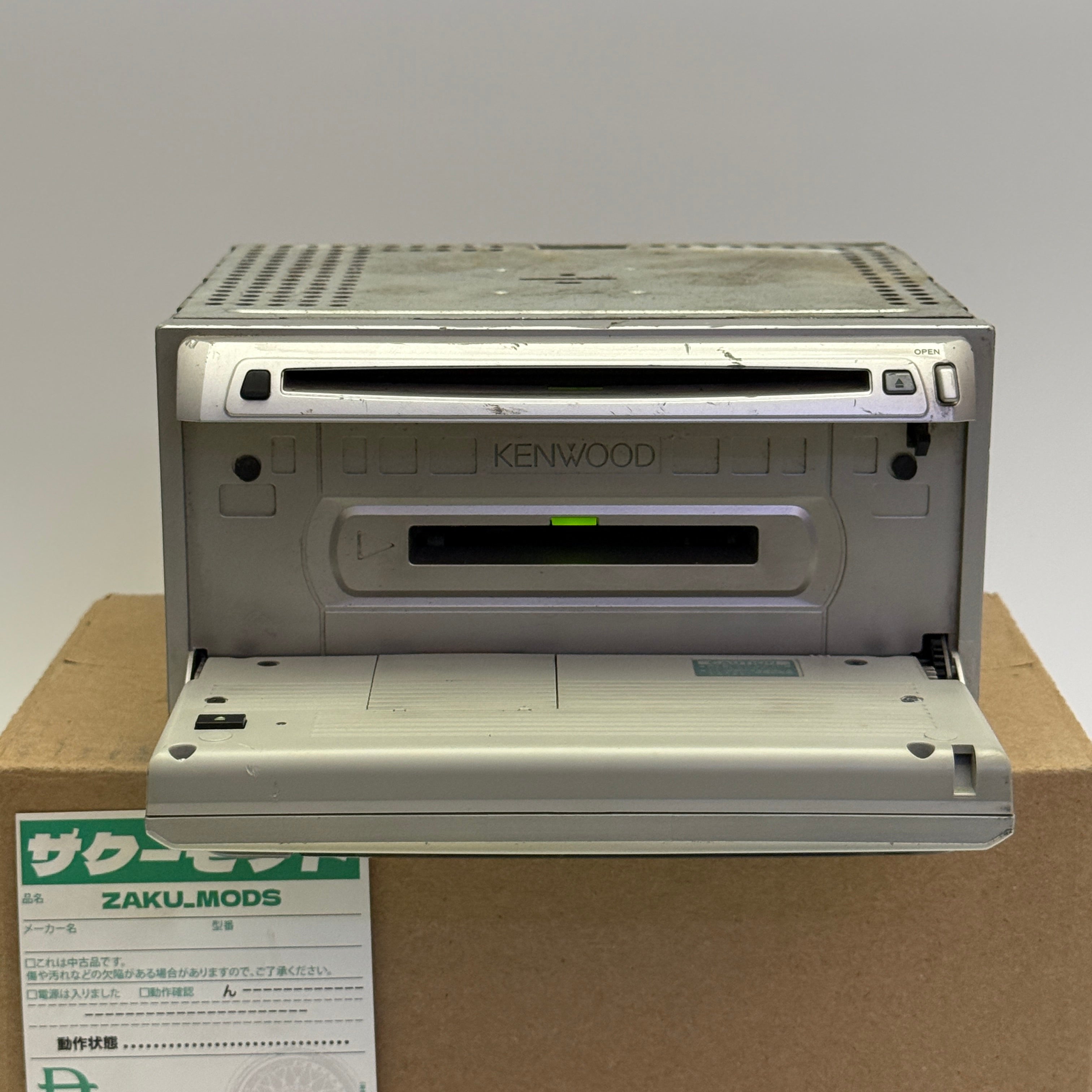Kenwood DPX-5021M (3) car radio – Zaku Mods