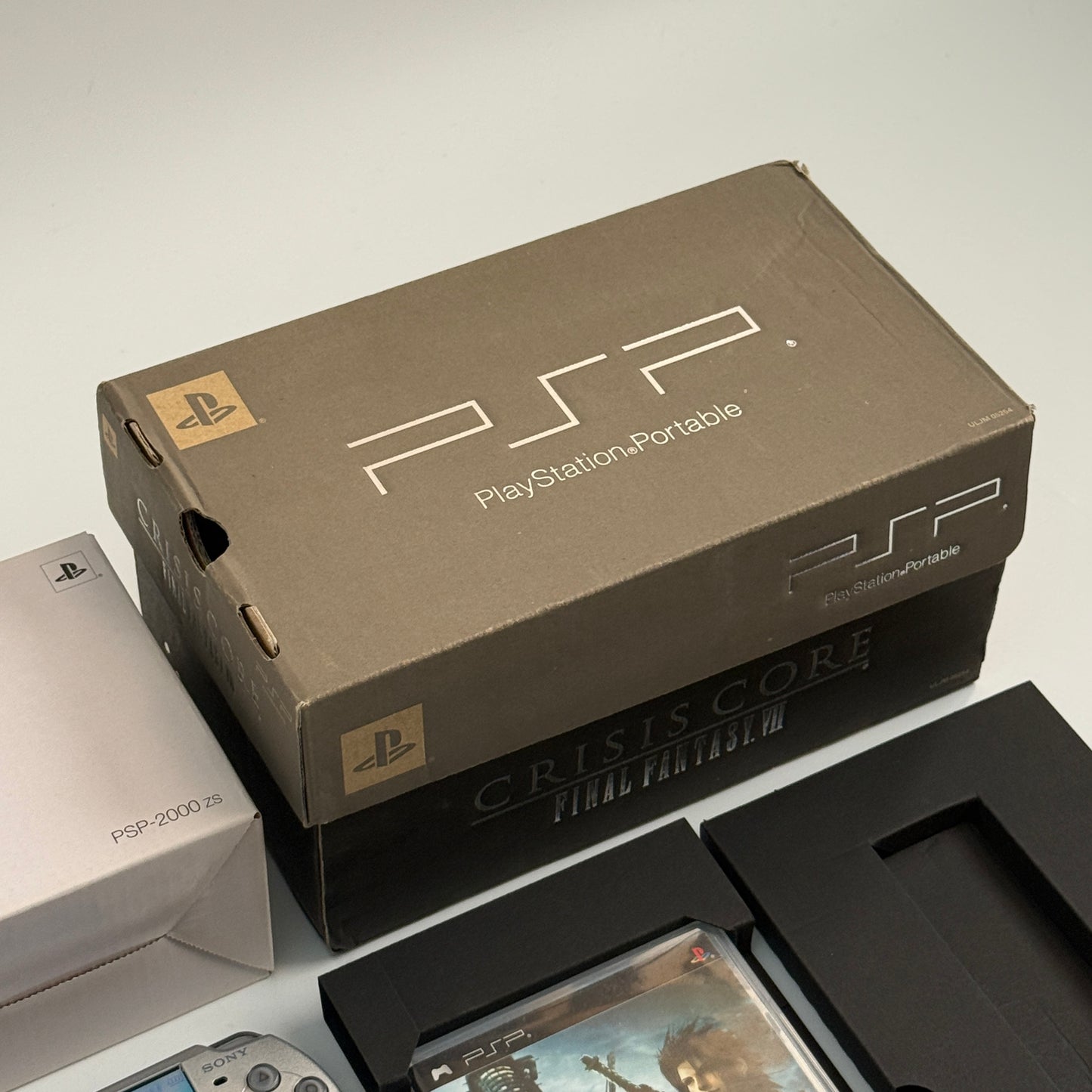 PSP3000 FF Crisis core edition